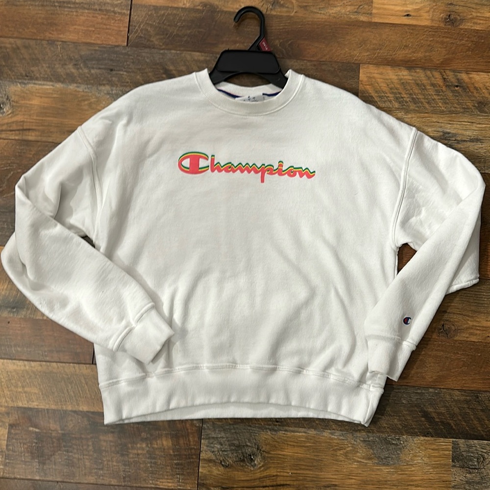 Champion white pullover sweatshirt Sz medium